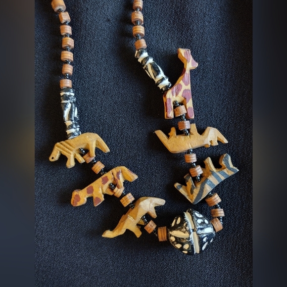 Handcrafted Wooden And Beaded African Animal Necklace - Picture 2 of 8
